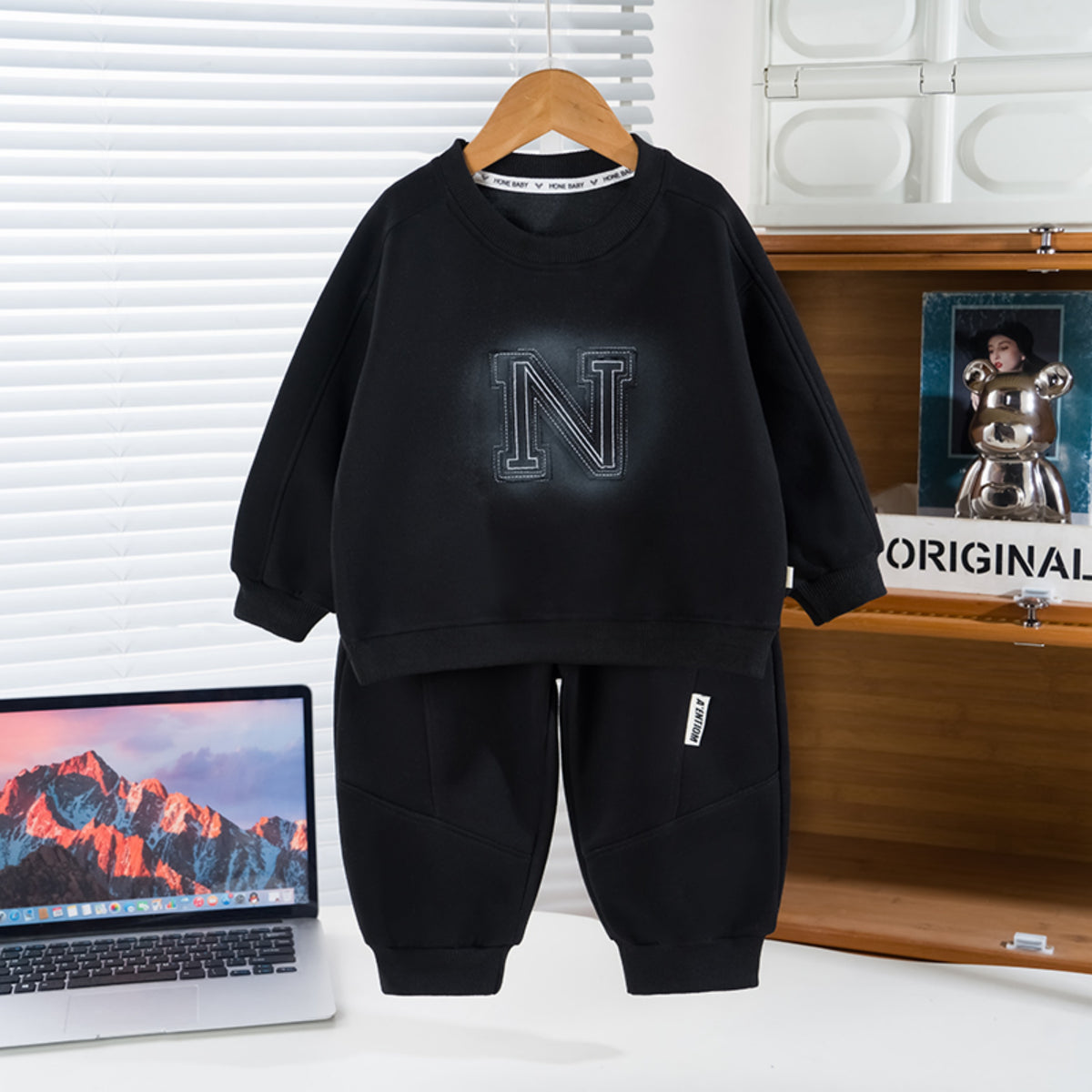 Modern Chic All-Season Casual Sporty Autumn 2-Piece Boys' Pants Suit, Ages 2-7 | Color: Black | Image 3