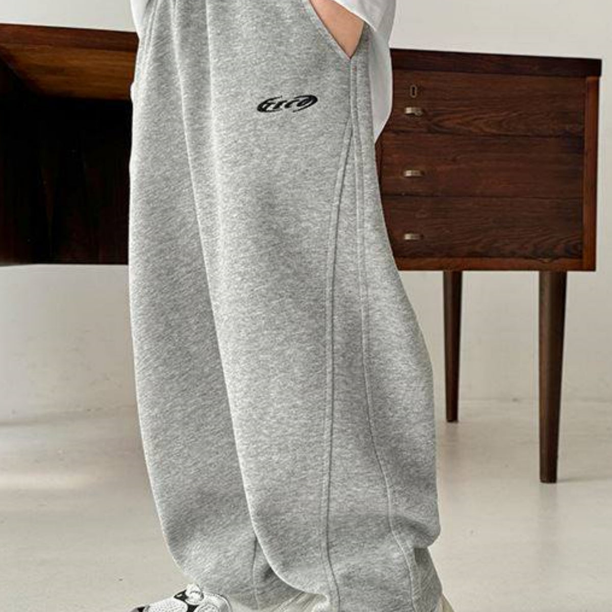 Modern Chic All-Season Casual Sporty Spring Boys' Casual Pants, Ages 4-14 | Color: Grey | Image 1