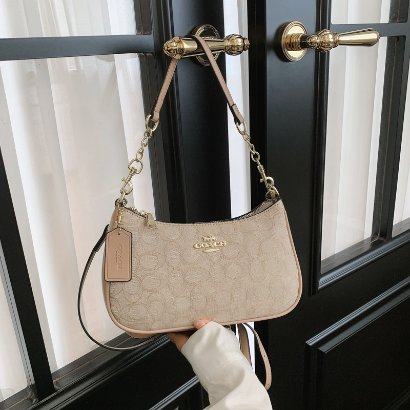 Modern Chic All-Season PU/Artificial Leather/Microfiber Leather Women's Handbags Other Bags | Color: Khaki | Image 1