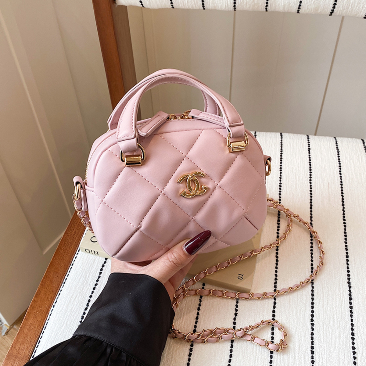 Modern Chic All-Season PU/Artificial Leather/Microfiber Leather Women's Handbags Other Bags | Color: Pink | Image 1