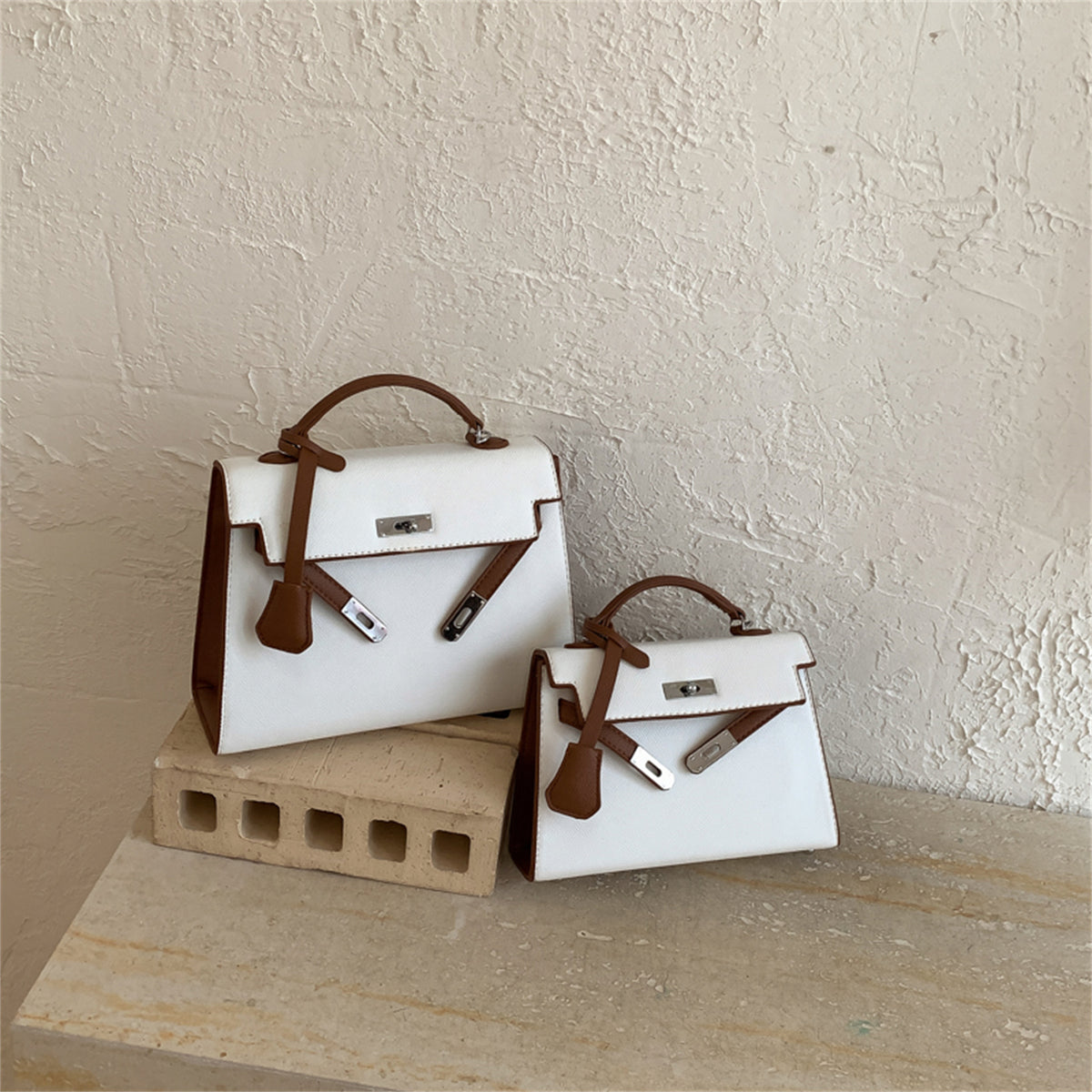 Modern Chic All-Season PU/Artificial Leather/Microfiber Leather Women's Handbags Other Bags | Color: Brown | Image 2