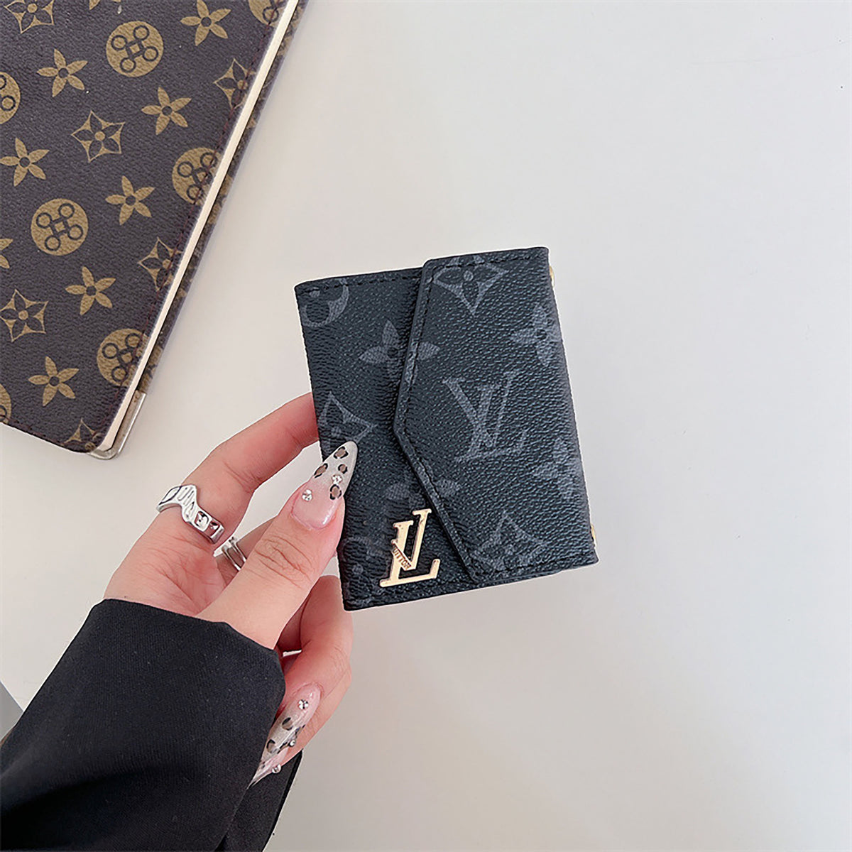 Modern Chic All-Season PU/Artificial Leather/Microfiber Leather, Cloth / Textile, Faux Fur Women's Functional Bags Purses/Wallet | Color: Style 2 | Image 1