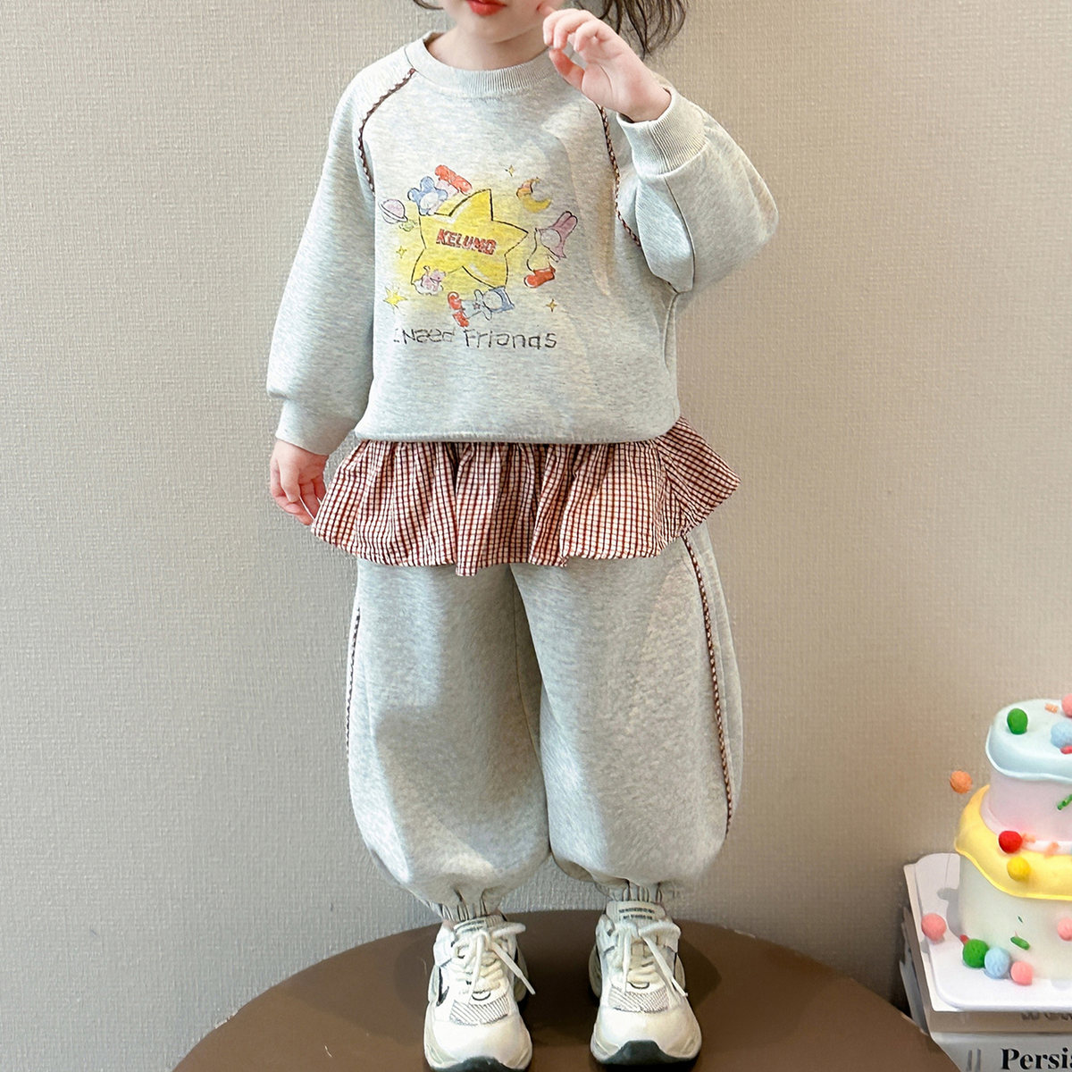 Casual Sporty Autumn 2-Piece Girls' Pants Suit, Ages 2-9 | Color: Grey | Image 1