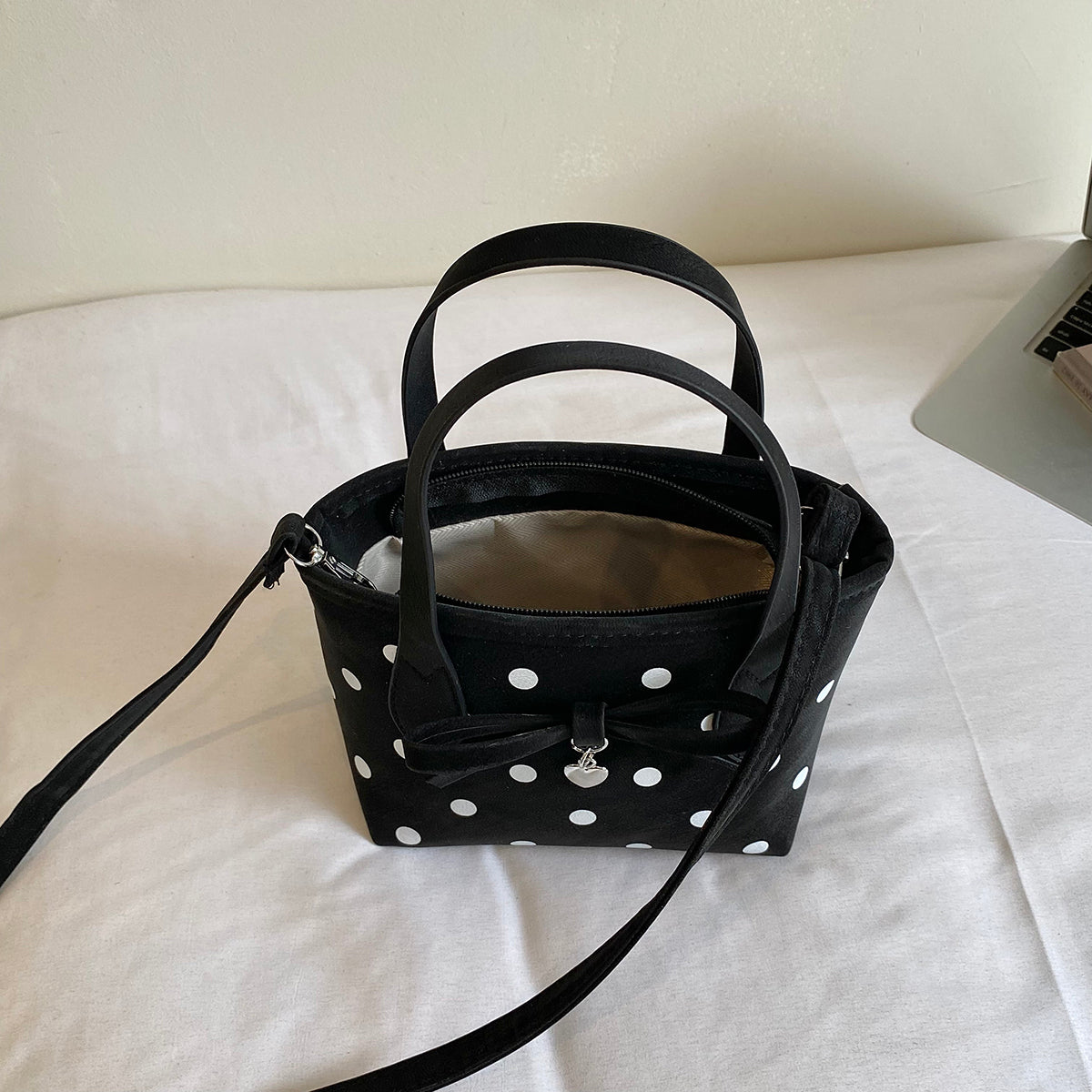 Modern Chic All-Season PU/Artificial Leather/Microfiber Leather Women's Crossbody Bags Other Bags | Color: Black | Image 2