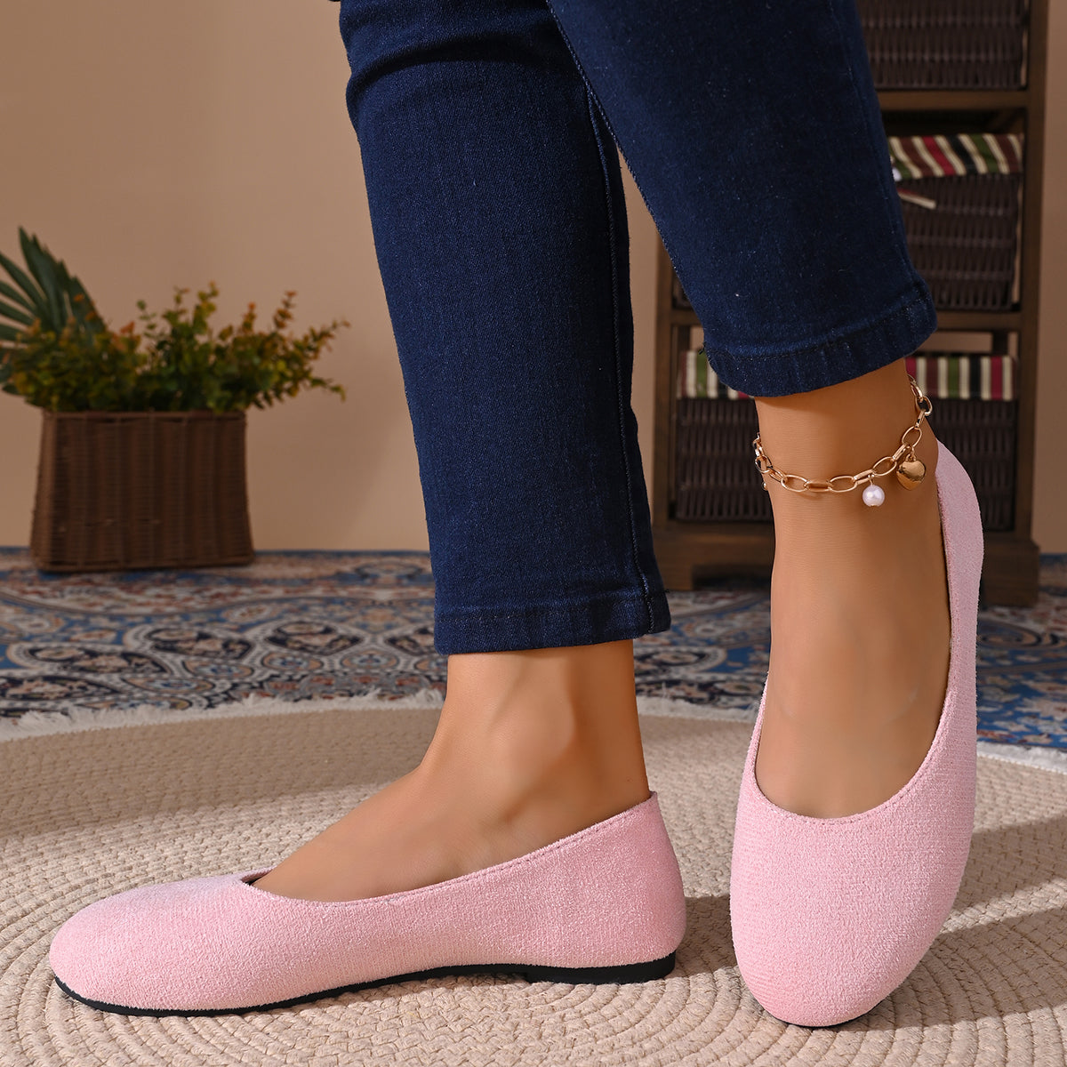 Modern Chic All-Season Cloth / Textile Women's Flat Shoes | Color: Pink | Image 3