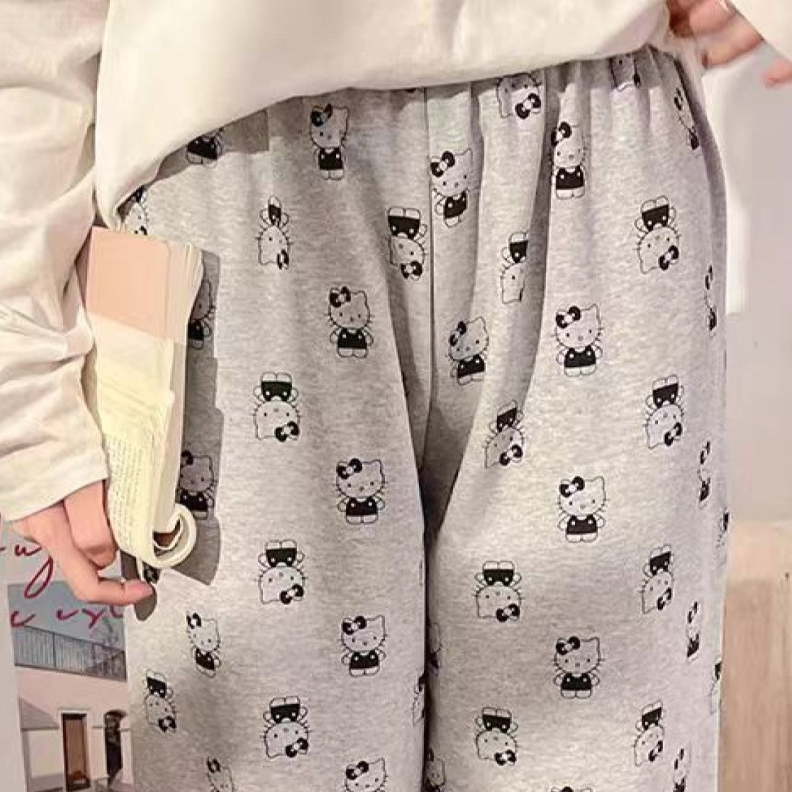 Modern Chic Sweet Feminine All-Season Women 's Sleep Bottom | Color: Style 1 | Image 1