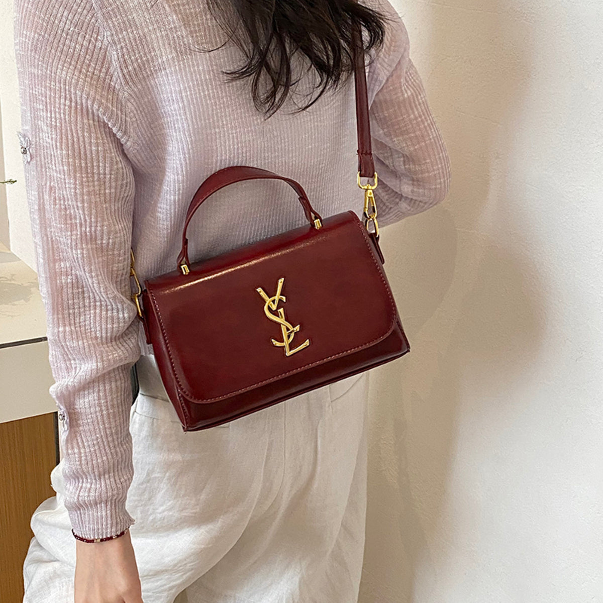 Modern Chic All-Season PU/Artificial Leather/Microfiber Leather Women's Handbags Other Bags | Color: Red | Image 3