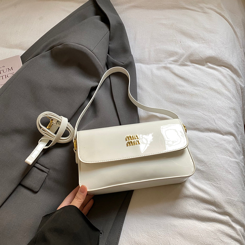 Modern Chic All-Season PU/Artificial Leather/Microfiber Leather Women's Handbags Other Bags | Color: White | Image 1