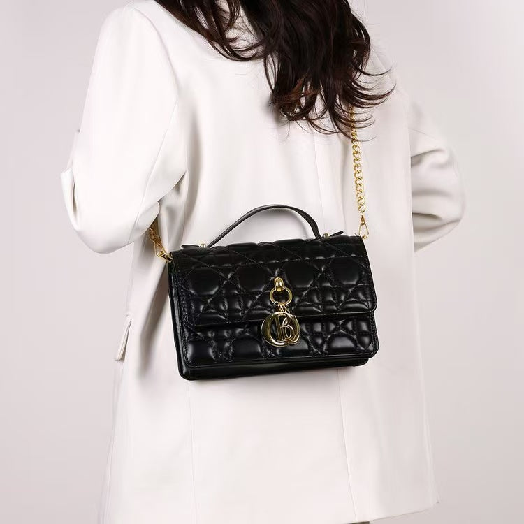 Modern Chic All-Season PU/Artificial Leather/Microfiber Leather Women's Crossbody Bags Other Bags | Color: Black | Image 2