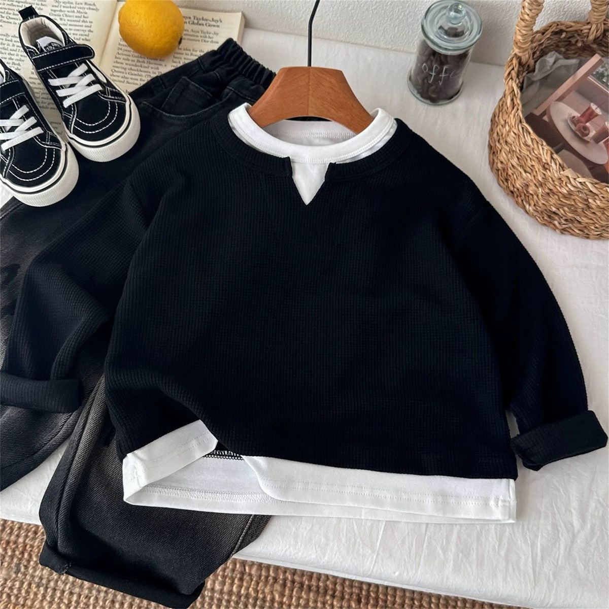 Modern Chic All-Season Casual Sporty Autumn Boys' Sweatshirt, Ages 2-11 | Color: Black | Image 3