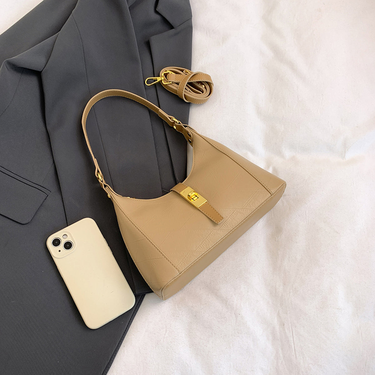 Modern Chic All-Season PU/Artificial Leather/Microfiber Leather Women's Handbags Other Bags | Color: Khaki | Image 3
