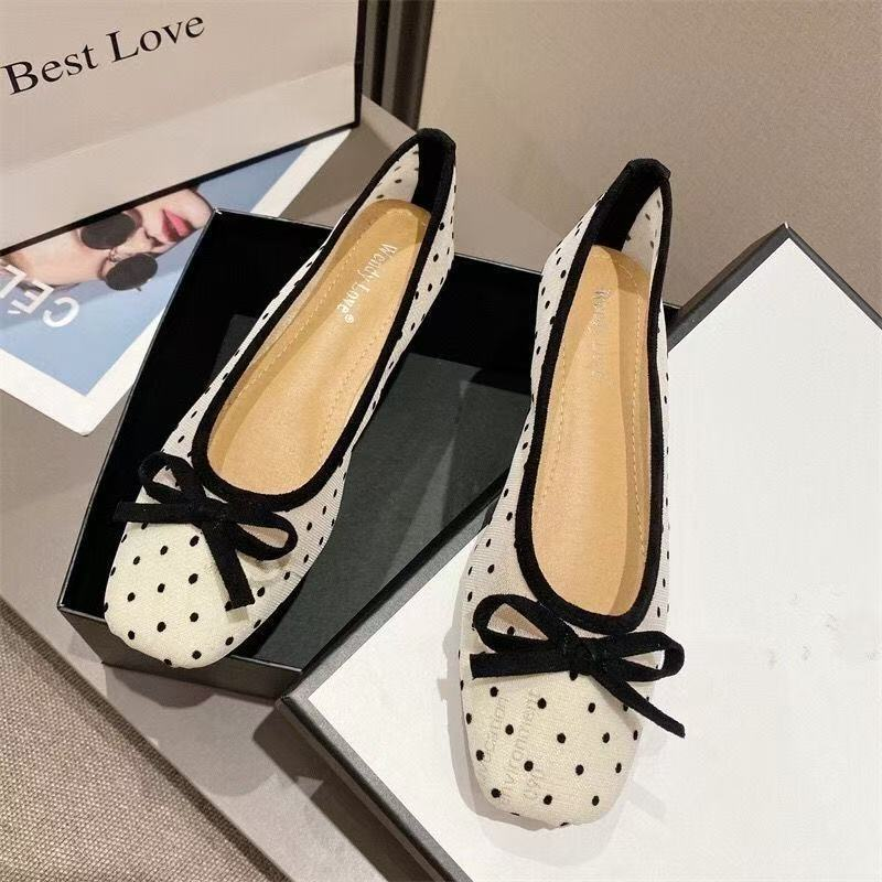 Modern Chic All-Season Lace/Mesh Women's Flat Shoes | Color: Beige | Image 2