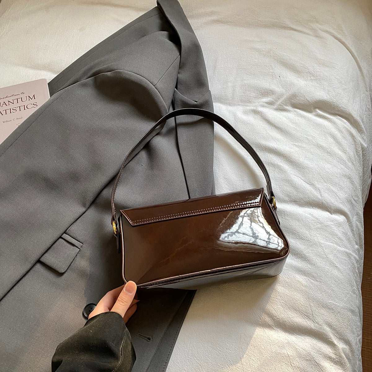 Modern Chic All-Season PU/Artificial Leather/Microfiber Leather Women's Handbags Other Bags | Color: Coffee | Image 3