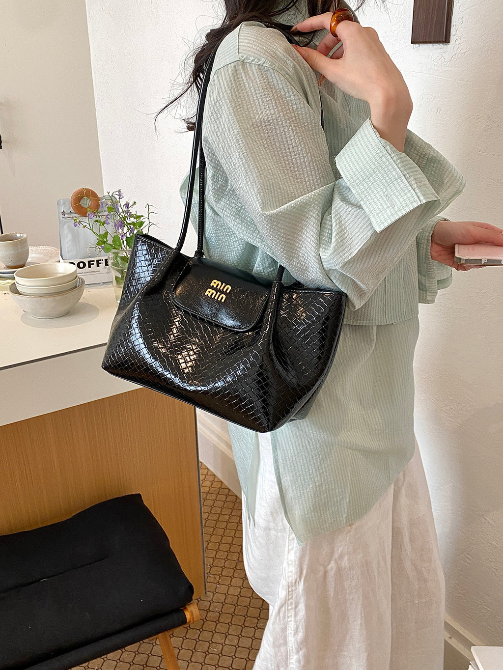 Modern Chic All-Season PU/Artificial Leather/Microfiber Leather Women's Shoulder Bags Other Bags | Color: Black | Image 1