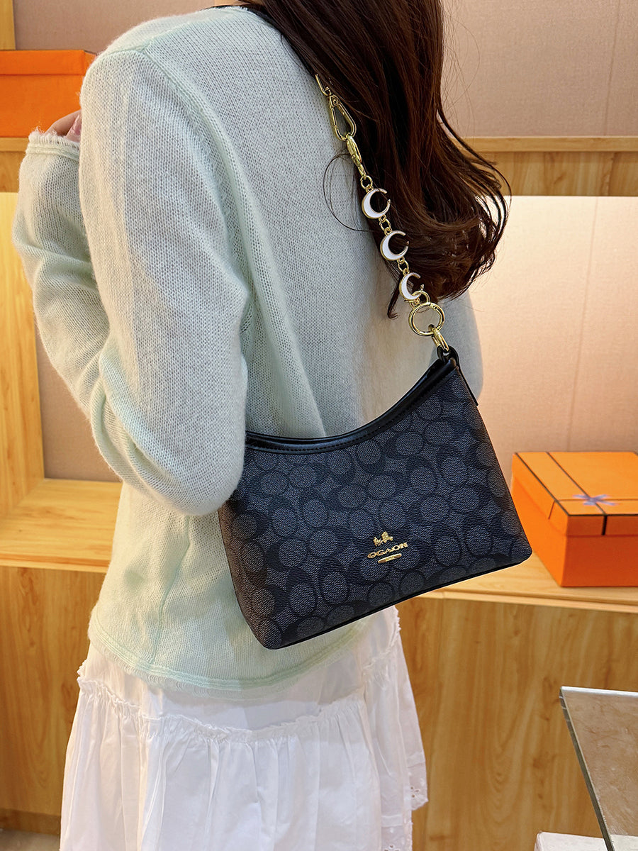 Modern Chic All-Season PU/Artificial Leather/Microfiber Leather Women's Handbags Other Bags | Color: Black | Image 2