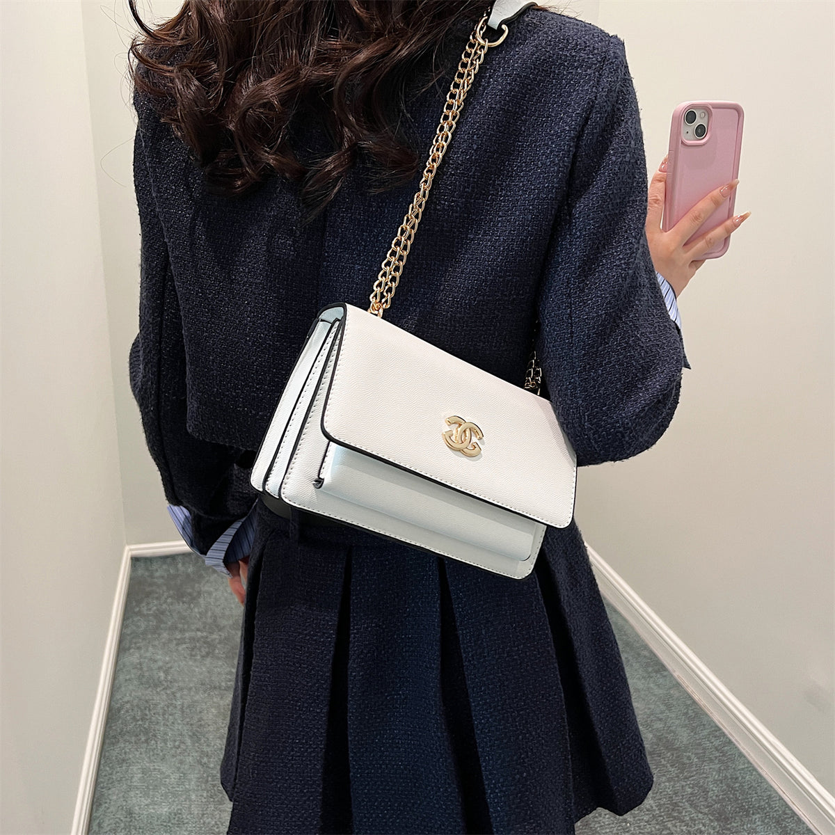 Modern Chic All-Season PU/Artificial Leather/Microfiber Leather Women's Crossbody Bags Other Bags | Color: White | Image 3