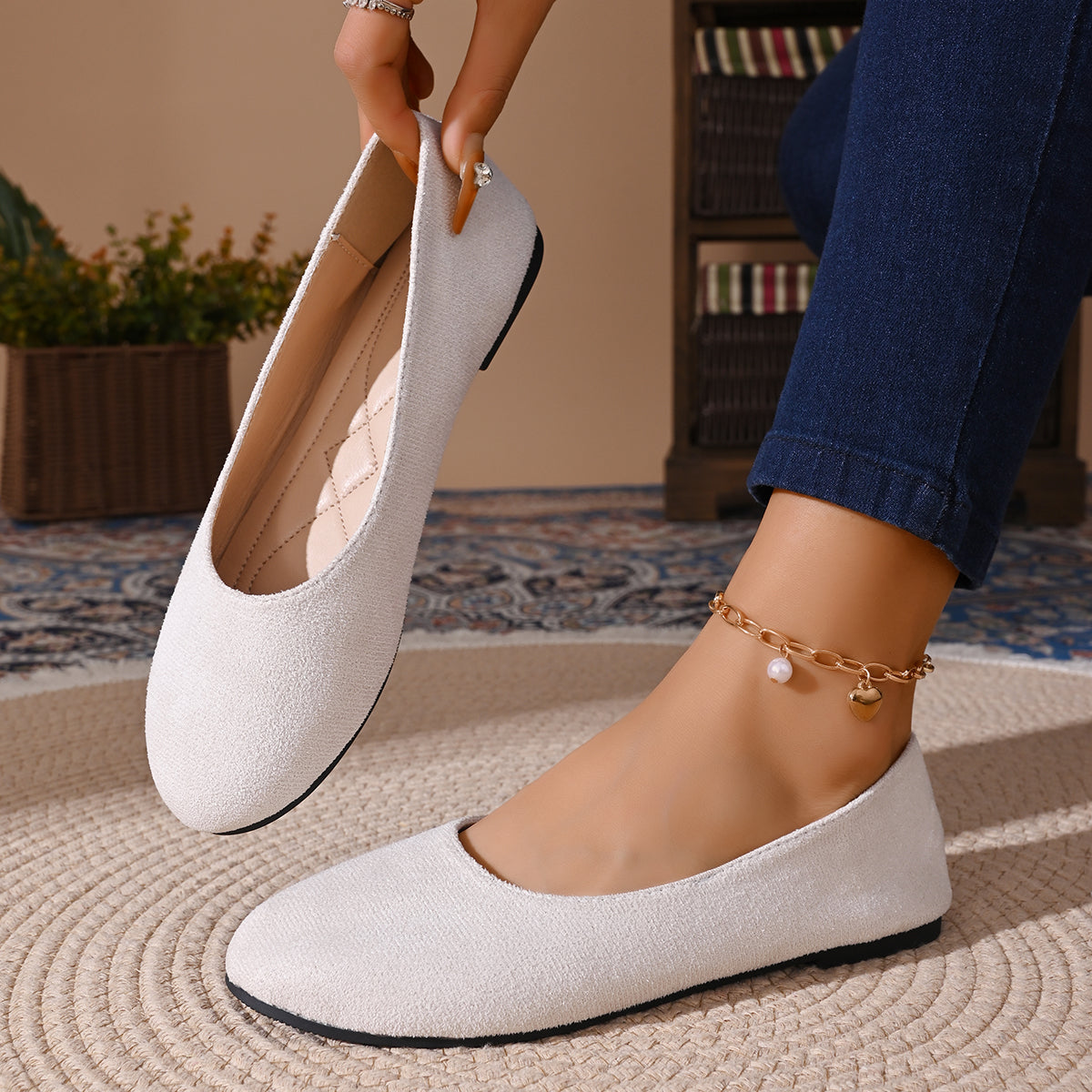 Modern Chic All-Season Cloth / Textile Women's Flat Shoes | Color: White | Image 2