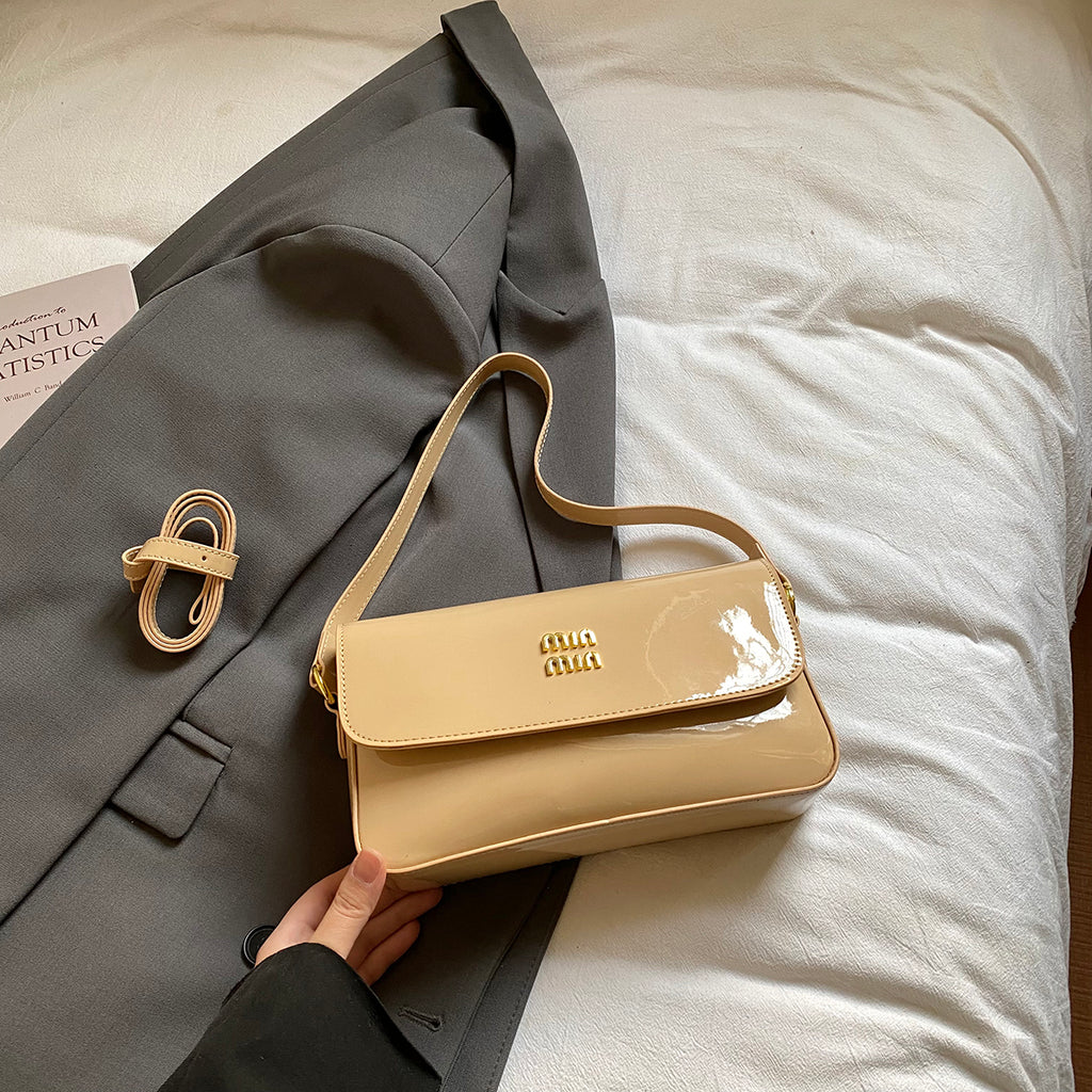 Modern Chic All-Season PU/Artificial Leather/Microfiber Leather Women's Handbags Other Bags | Color: Khaki | Image 1
