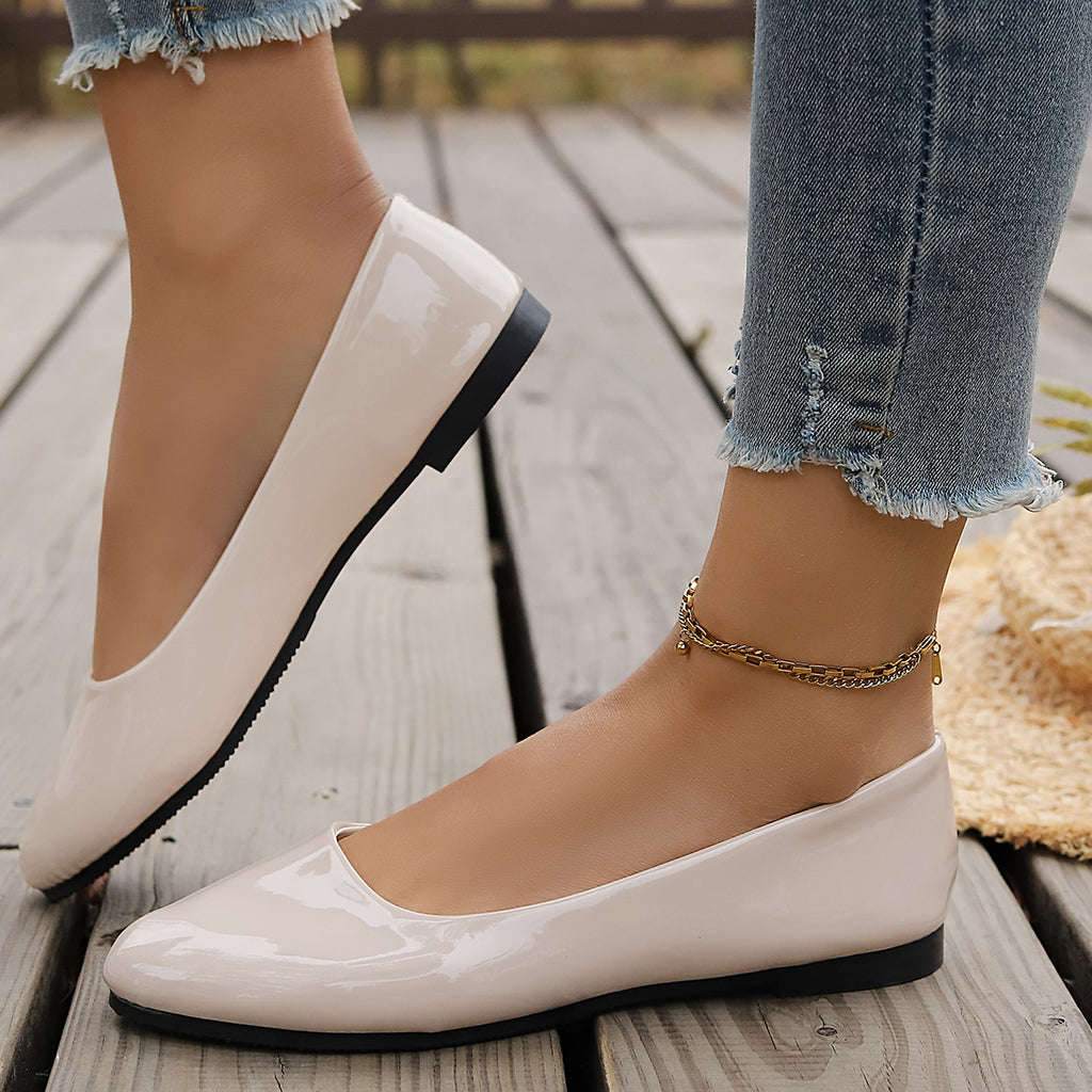 Modern Chic All-Season PU/Artificial Leather/Microfiber Leather Women's Flat Shoes | Color: Beige | Image 1