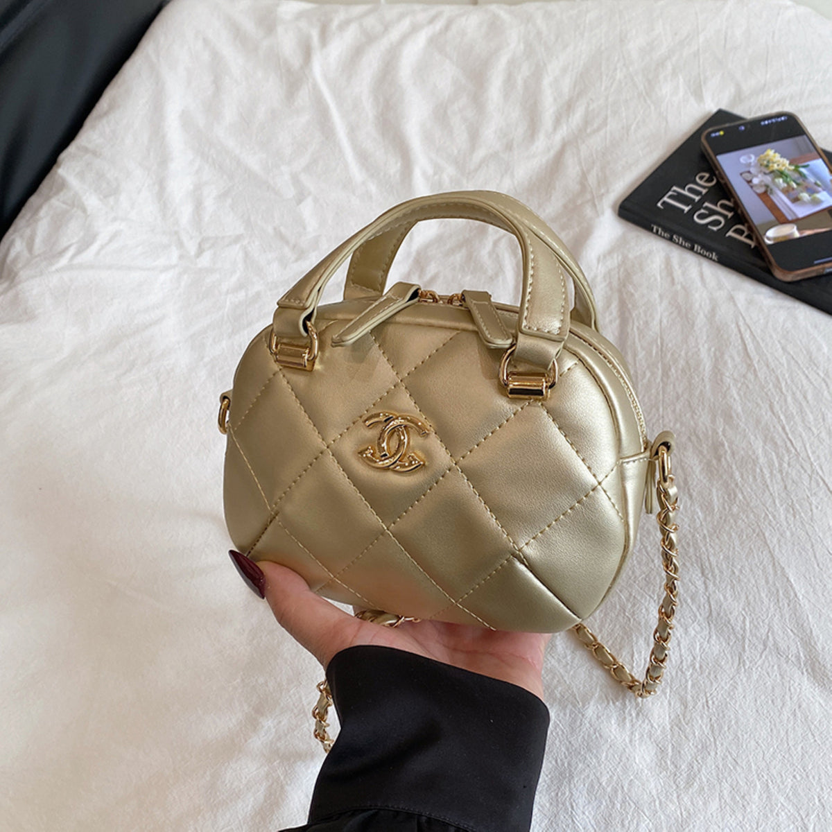 Modern Chic All-Season PU/Artificial Leather/Microfiber Leather Women's Handbags Other Bags | Color: Gold | Image 3