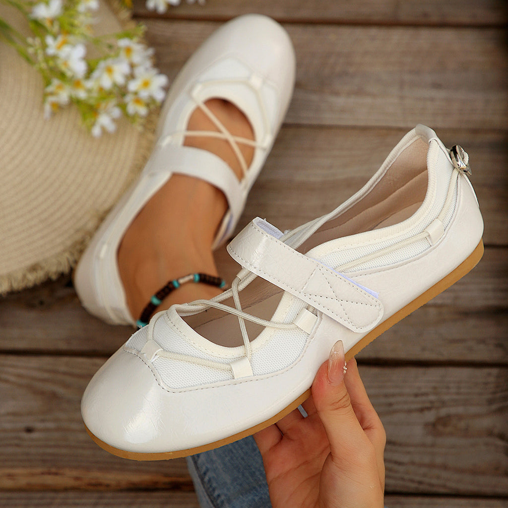 Modern Chic All-Season PU/Artificial Leather/Microfiber Leather Women's Flat Shoes | Color: Beige | Image 1