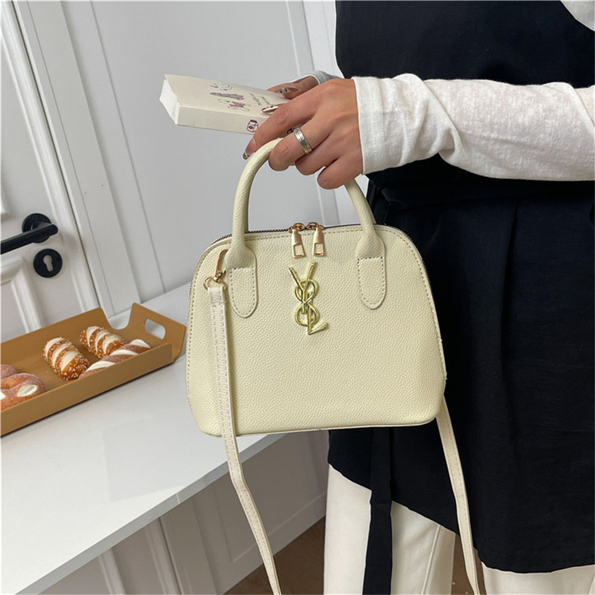 Modern Chic All-Season PU/Artificial Leather/Microfiber Leather Women's Handbags Other Bags | Color: White | Image 1