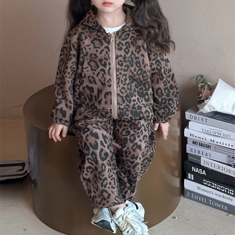 Trendy Autumn 2-Piece Girls' Pants Suit, Ages 2-9 | Color: Khaki | Image 3