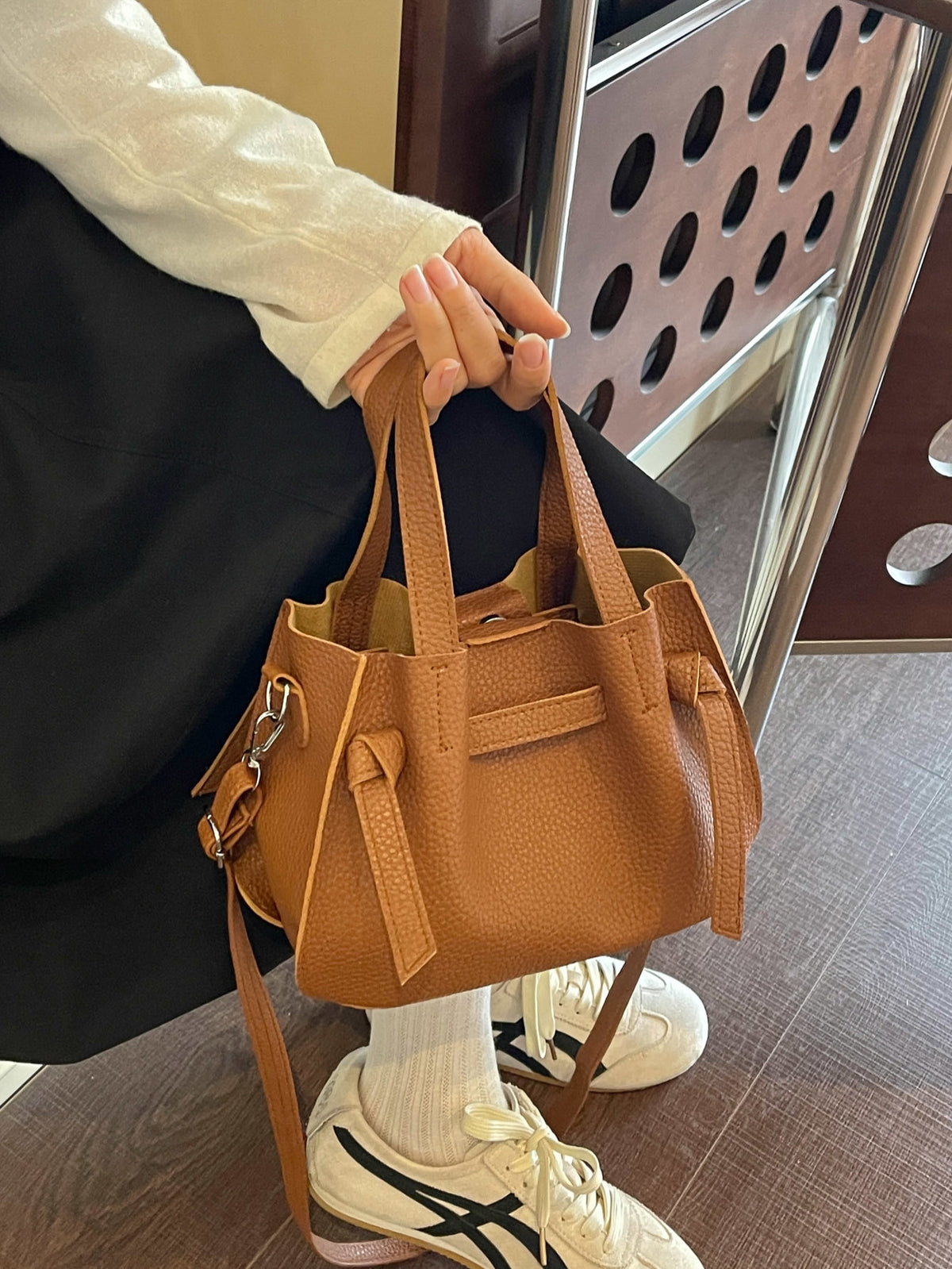 Modern Chic All-Season PU/Artificial Leather/Microfiber Leather Women's Shoulder Bags Other Bags | Color: Brown | Image 2