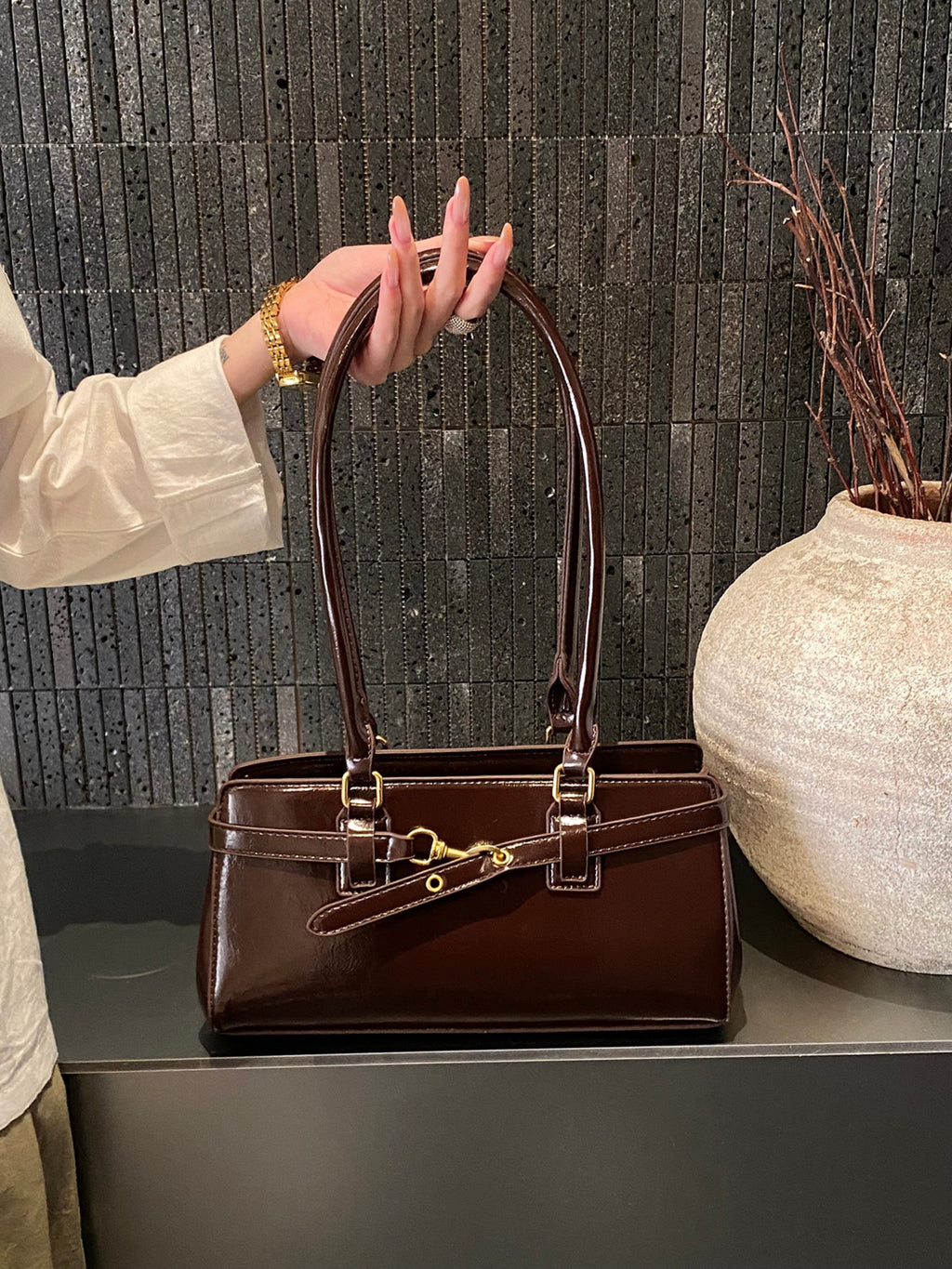 Modern Chic All-Season PU/Artificial Leather/Microfiber Leather Women's Shoulder Bags Other Bags | Color: Coffee | Image 1