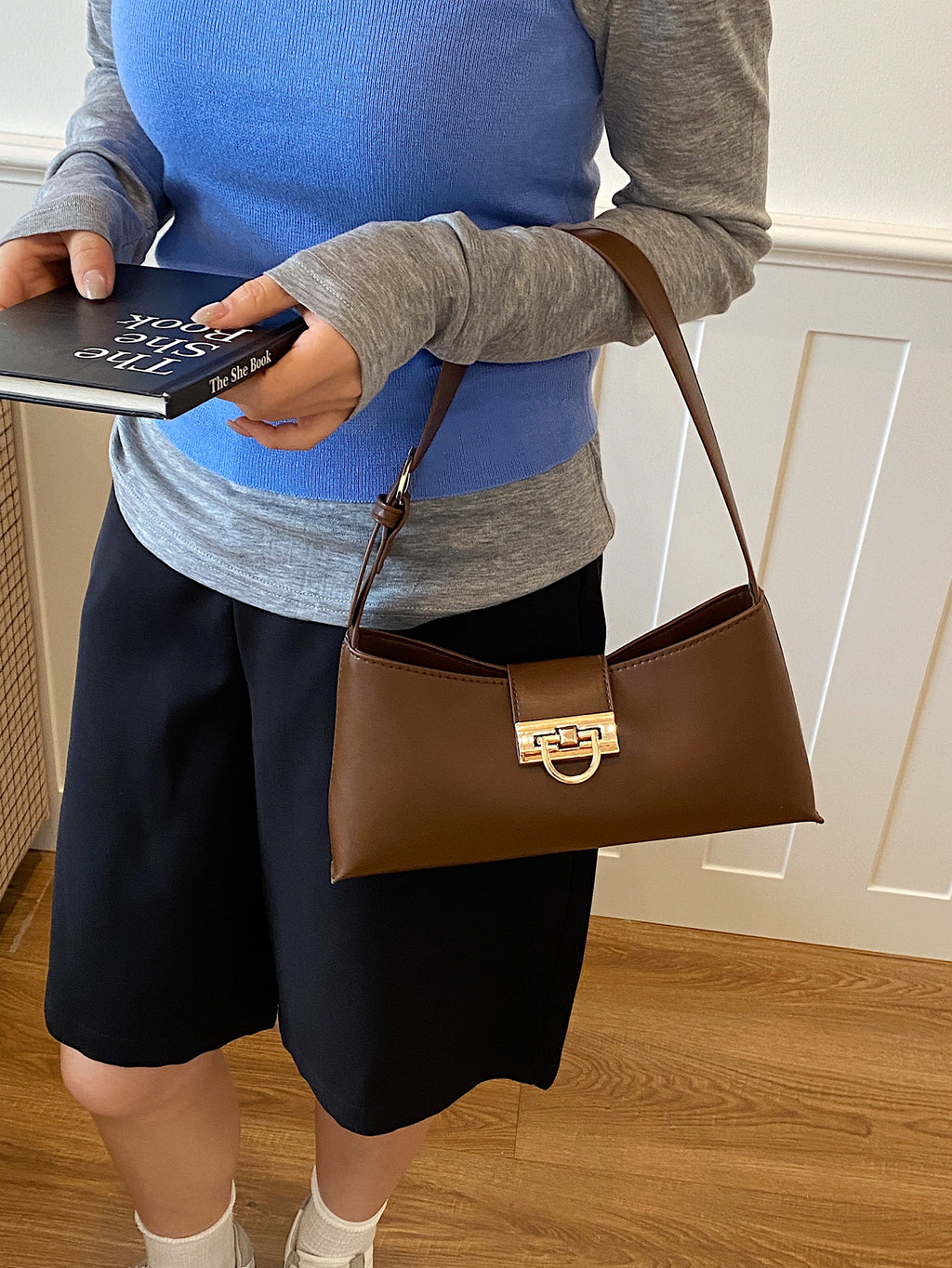 Modern Chic All-Season PU/Artificial Leather/Microfiber Leather Women's Handbags Other Bags | Color: Coffee | Image 3