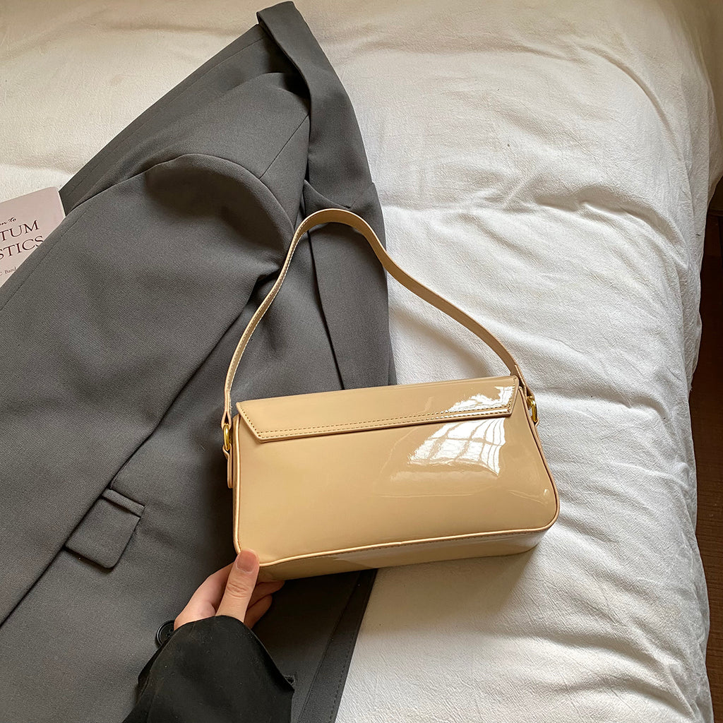 Modern Chic All-Season PU/Artificial Leather/Microfiber Leather Women's Handbags Other Bags | Color: Khaki | Image 3