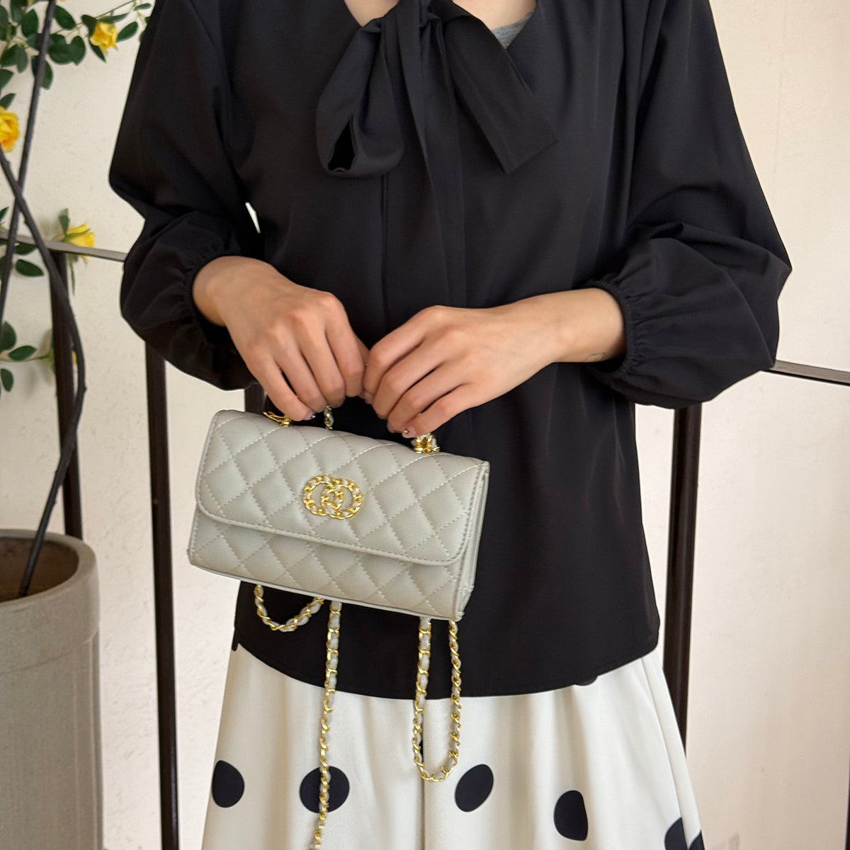 Modern Chic All-Season PU/Artificial Leather/Microfiber Leather Women's Crossbody Bags Other Bags | Color: Grey | Image 3