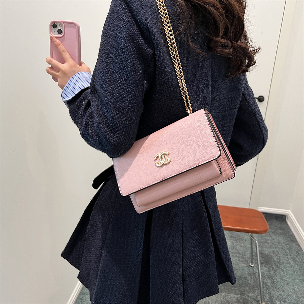 Modern Chic All-Season PU/Artificial Leather/Microfiber Leather Women's Crossbody Bags Other Bags | Color: Pink | Image 1