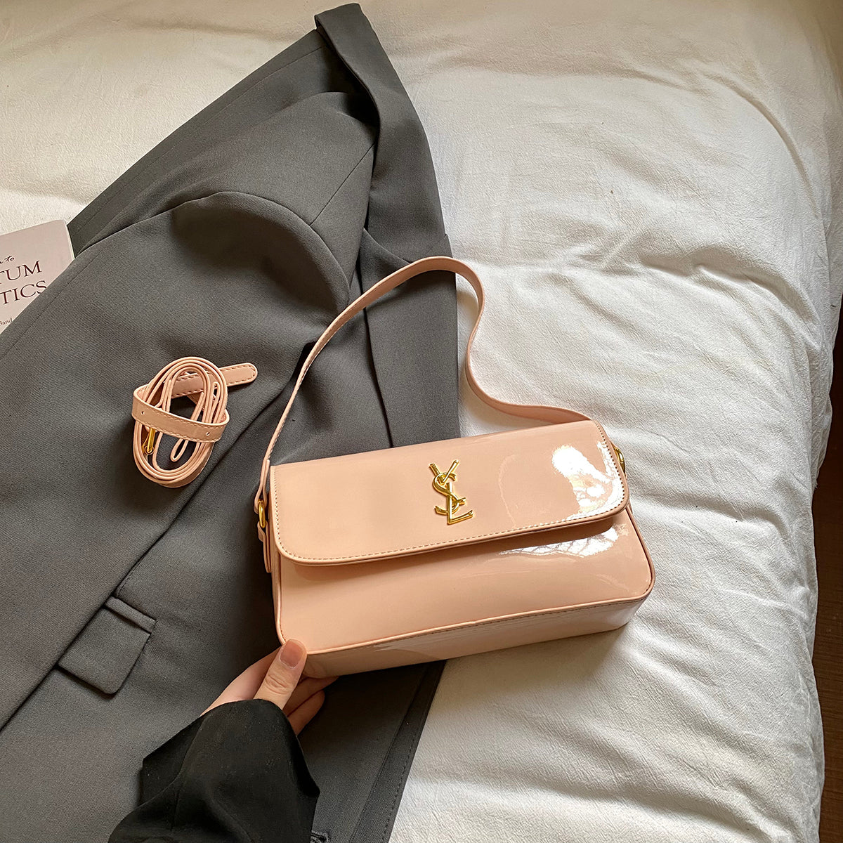 Modern Chic All-Season PU/Artificial Leather/Microfiber Leather Women's Handbags Other Bags | Color: Pink | Image 1