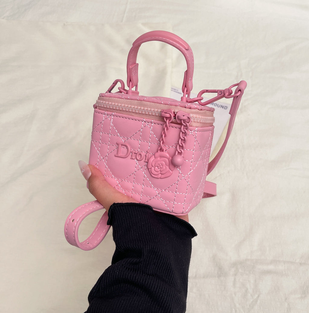 Modern Chic All-Season PU/Artificial Leather/Microfiber Leather Women's Handbags Other Bags | Color: Pink | Image 1