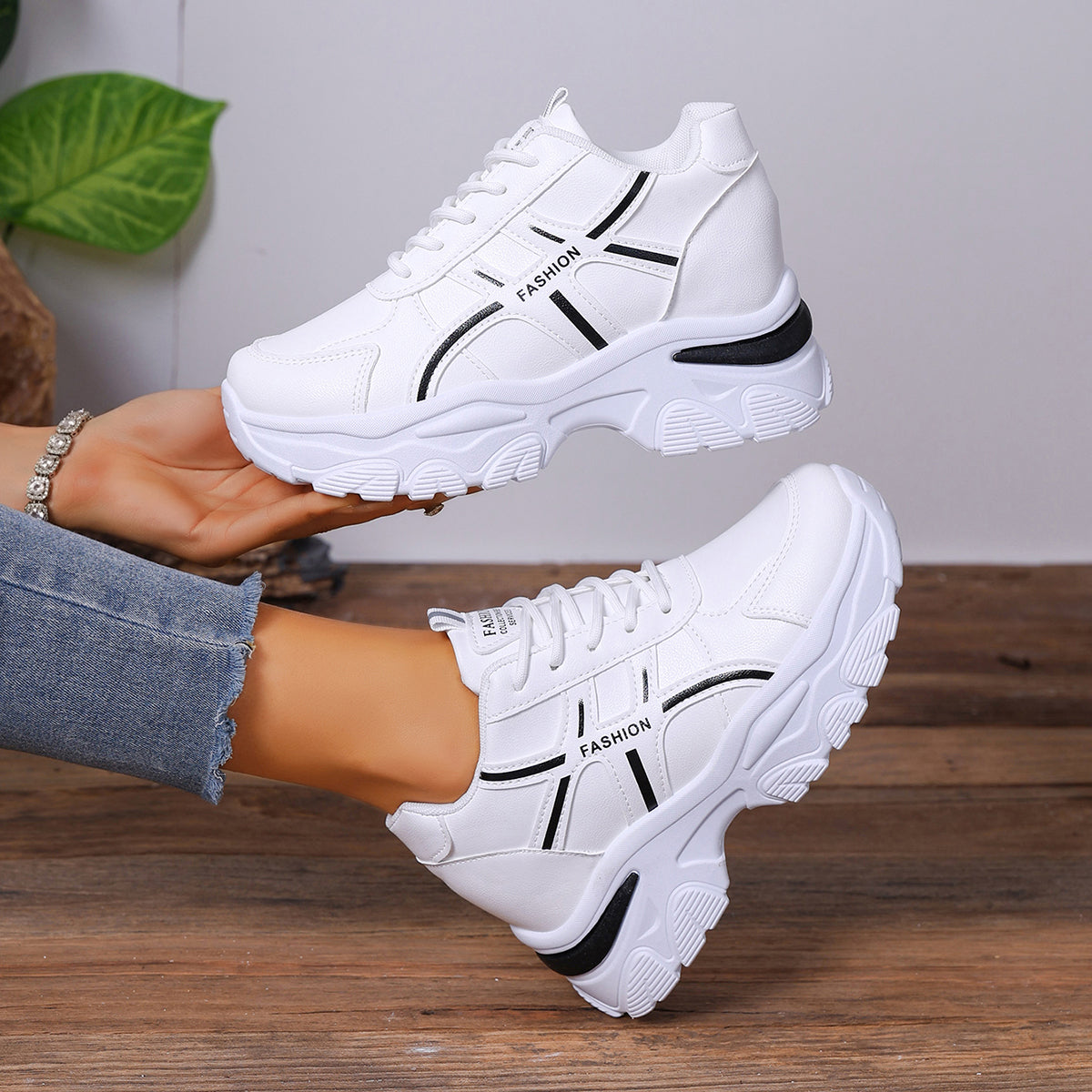 Modern Chic All-Season PU/Artificial Leather/Microfiber Leather Women's Casual Shoes | Color: White | Image 1