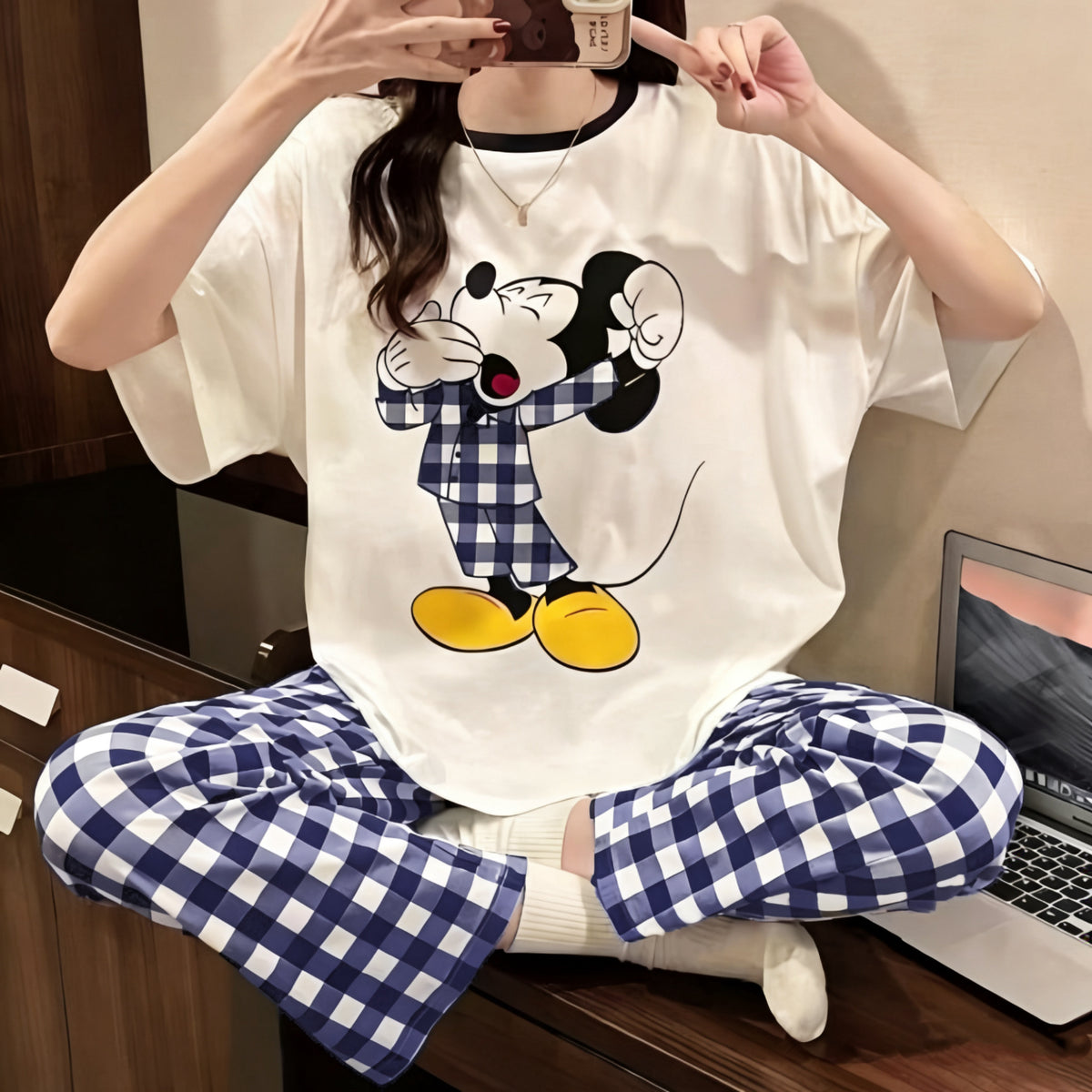Modern Chic All-Season Sweet Feminine Summer 2 Pcs Women 's Short  Sleeve Sleep Set | Color: Style 2 | Image 1