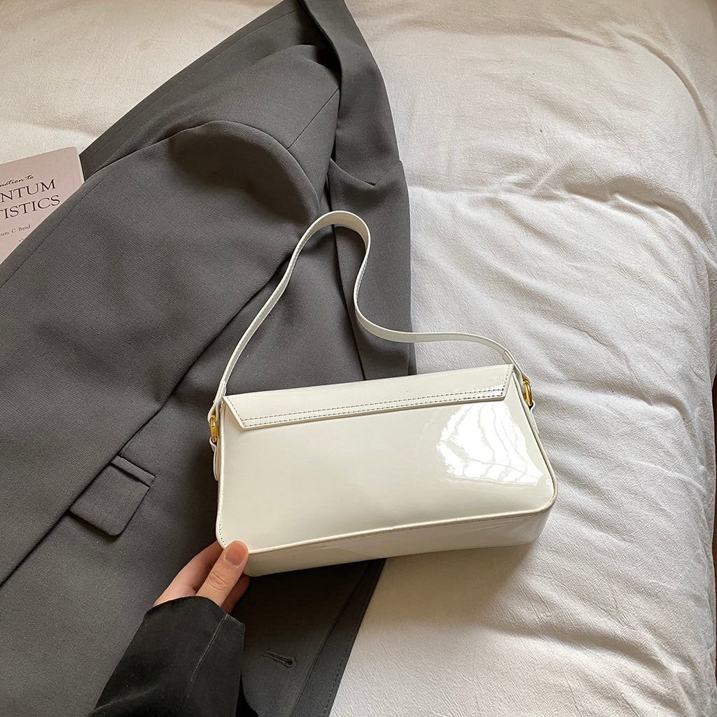 Modern Chic All-Season PU/Artificial Leather/Microfiber Leather Women's Handbags Other Bags | Color: White | Image 3