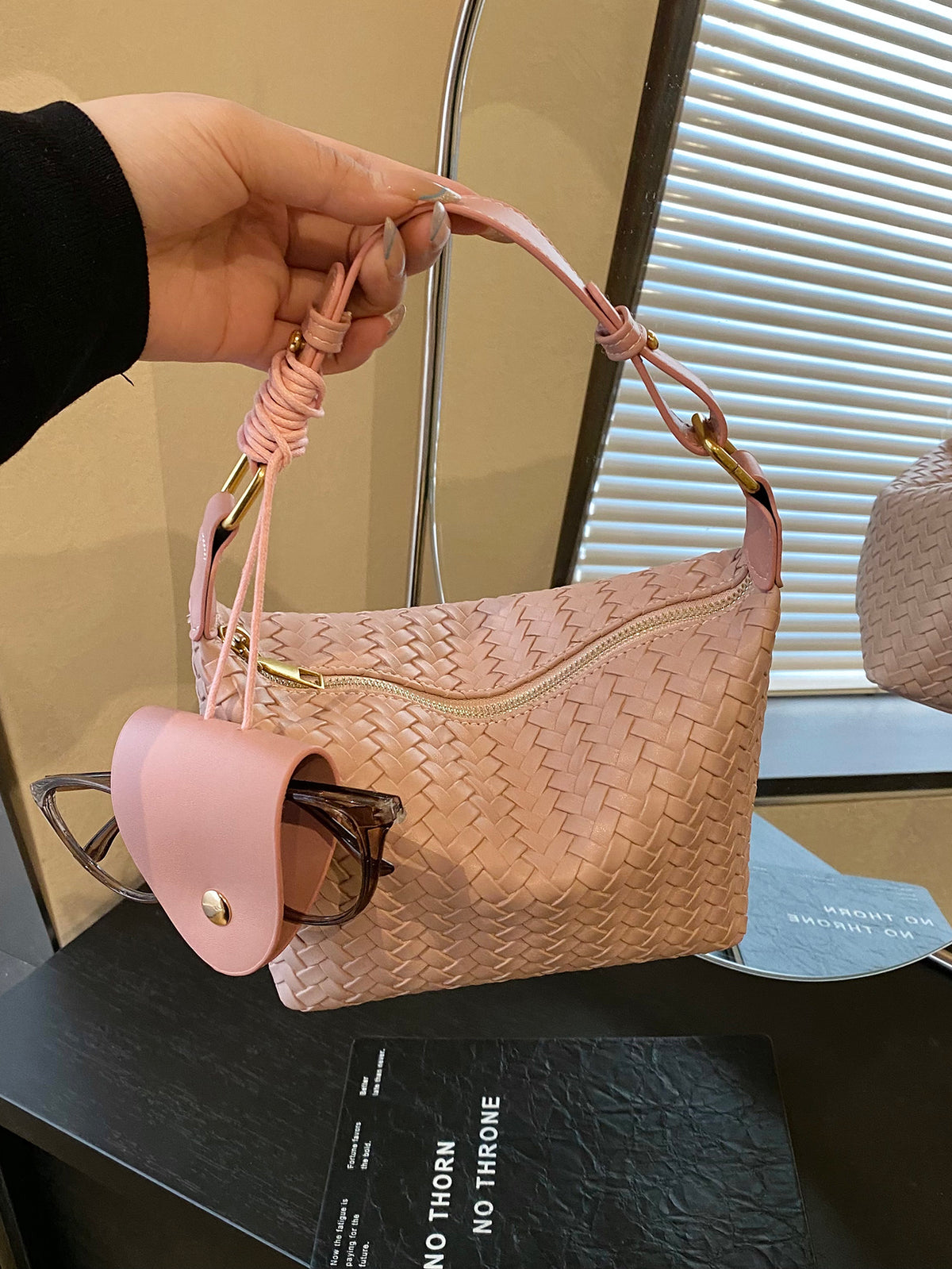 Modern Chic All-Season PU/Artificial Leather/Microfiber Leather Women's Crossbody Bags Other Bags | Color: Pink | Image 2