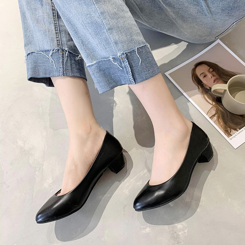 Modern Chic All-Season PU/Artificial Leather/Microfiber Leather Women's High Heels | Color: Black | Image 1