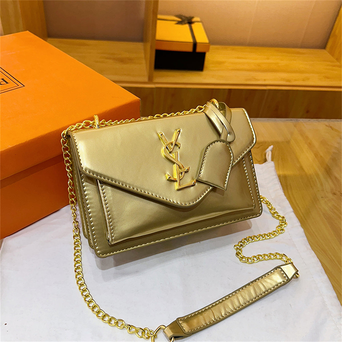 Modern Chic All-Season PU/Artificial Leather/Microfiber Leather, Patent Leather/Glossy Women's Handbags Other Bags | Color: Gold | Image 3