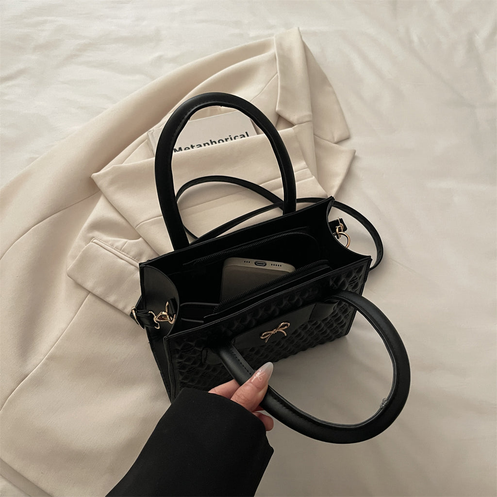 Modern Chic All-Season PU/Artificial Leather/Microfiber Leather Women's Shoulder Bags Tote Bags | Color: Black | Image 2