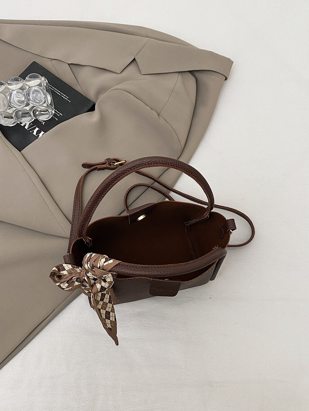 Modern Chic All-Season PU/Artificial Leather/Microfiber Leather Women's Handbags Other Bags | Color: Coffee | Image 2