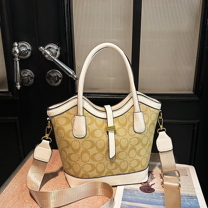 Modern Chic All-Season PU/Artificial Leather/Microfiber Leather Women's Crossbody Bags Other Bags | Color: Beige | Image 3