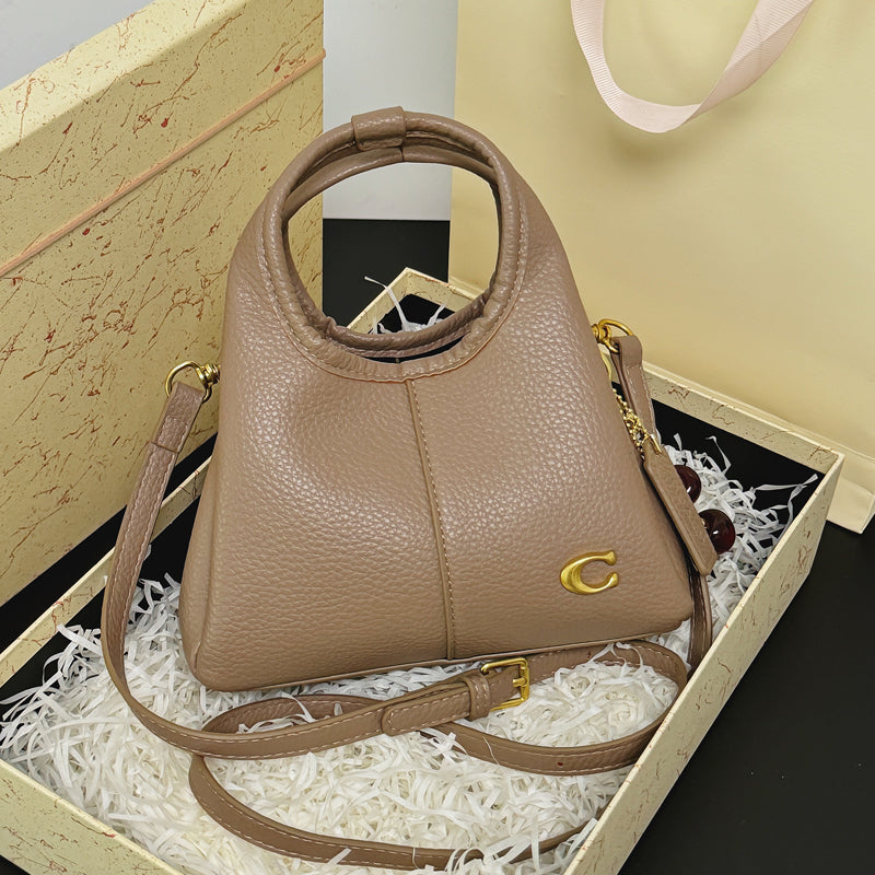 Modern Chic All-Season PU/Artificial Leather/Microfiber Leather Women's Handbags Other Bags | Color: Khaki | Image 3