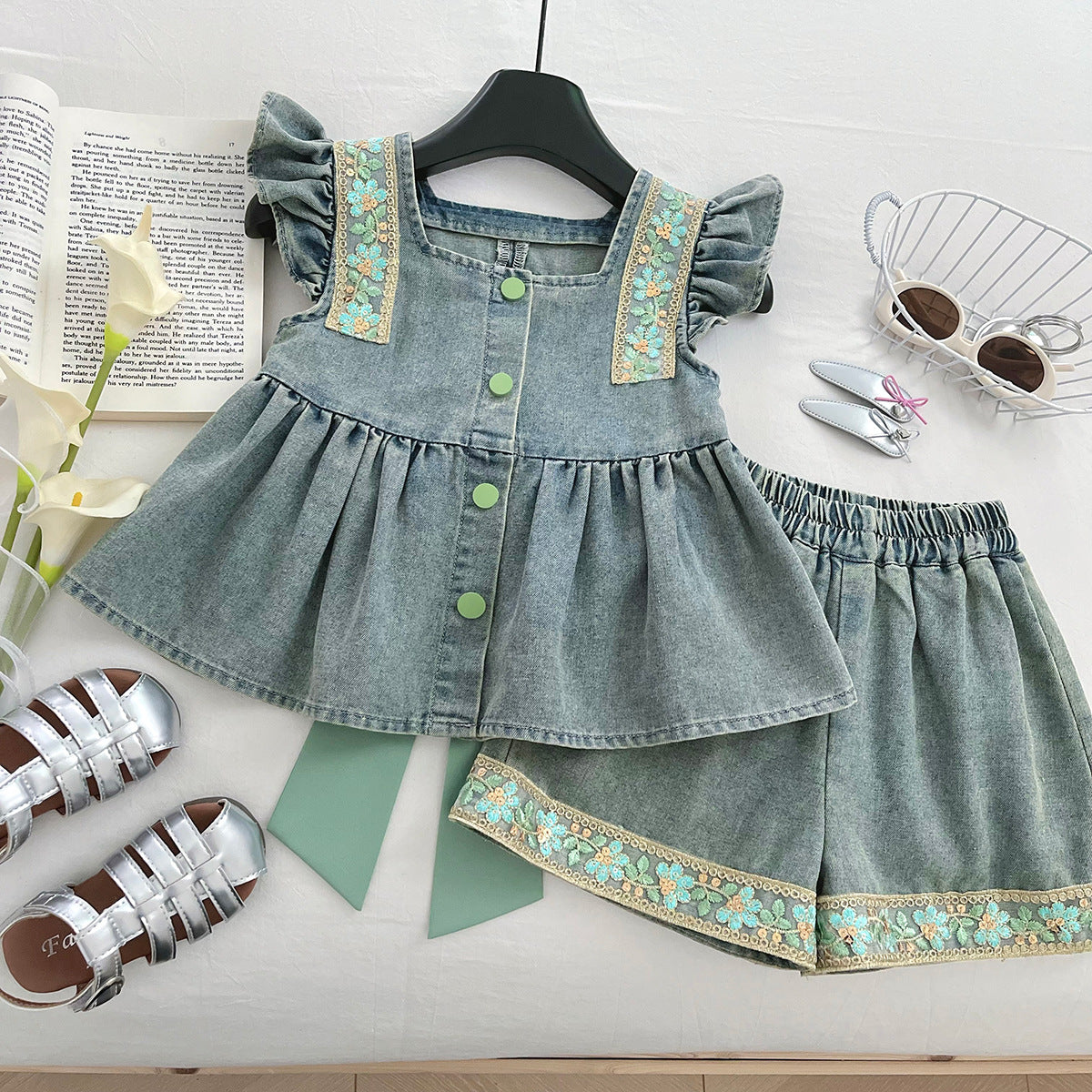 Casual Sporty Summer 2-Piece Girls' Pants Suit, Ages 2-7 | Color: As the Picture | Image 1