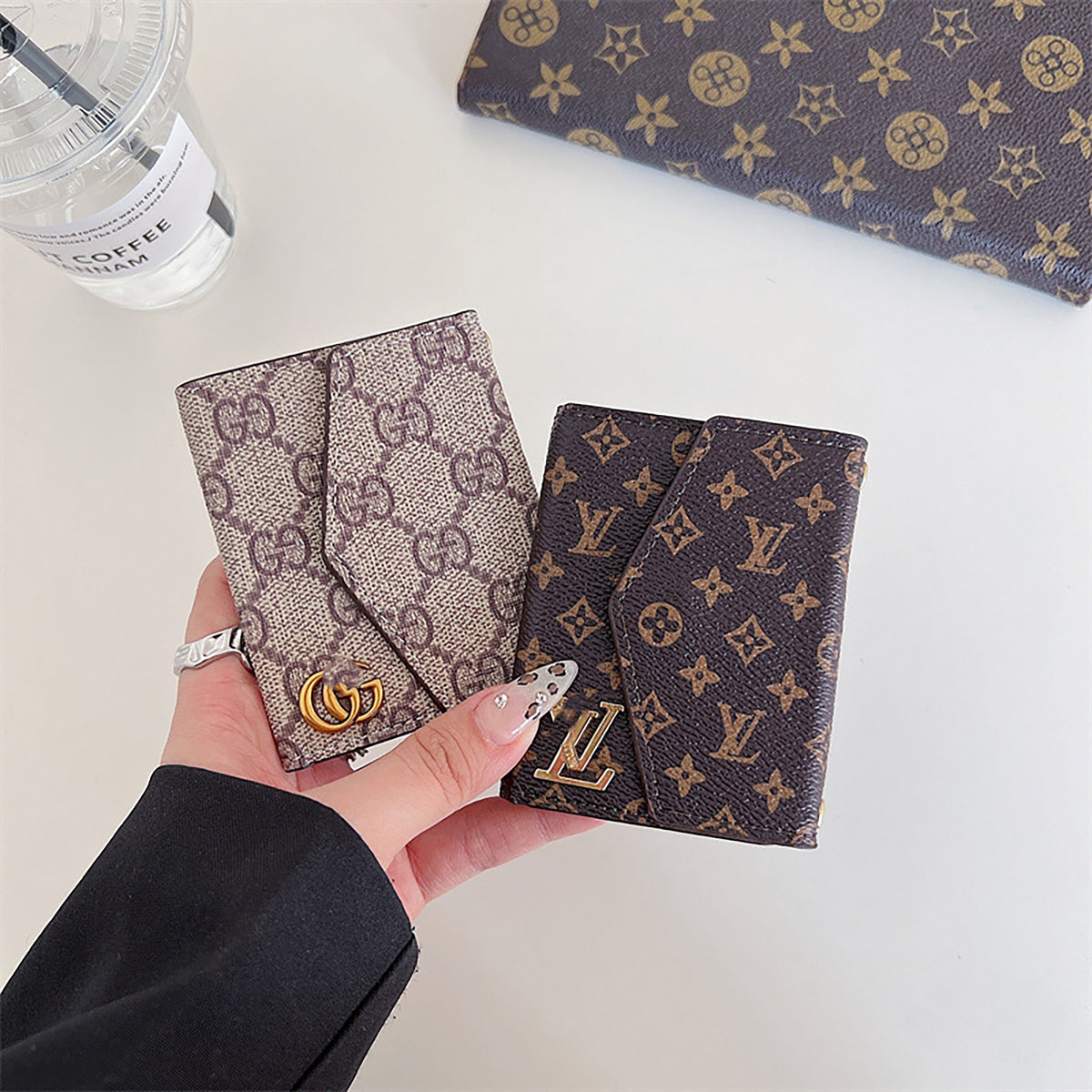 Modern Chic All-Season PU/Artificial Leather/Microfiber Leather, Cloth / Textile, Faux Fur Women's Functional Bags Purses/Wallet | Color: Style 4 | Image 2