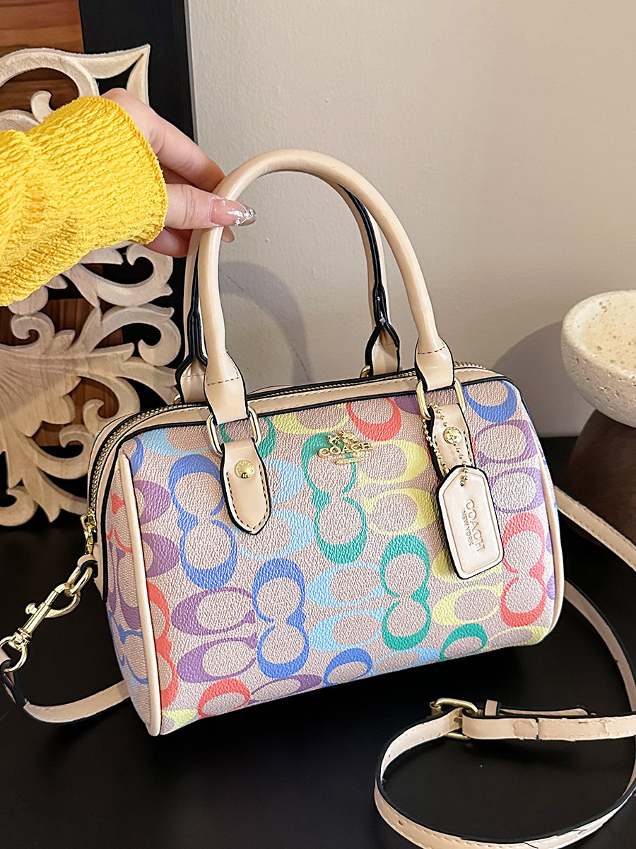 Modern Chic All-Season PU/Artificial Leather/Microfiber Leather Women's Handbags Other Bags | Color: Khaki | Image 3
