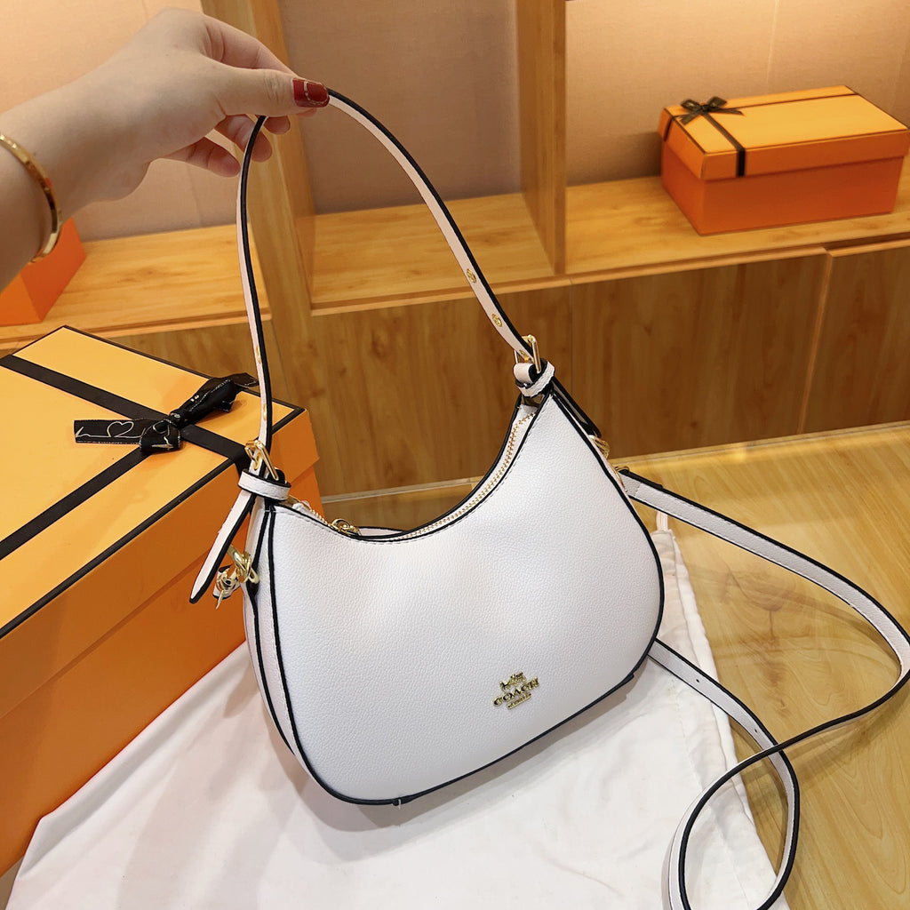 Modern Chic All-Season PU/Artificial Leather/Microfiber Leather Women's Shoulder Bags Underarm Bags | Color: White | Image 3