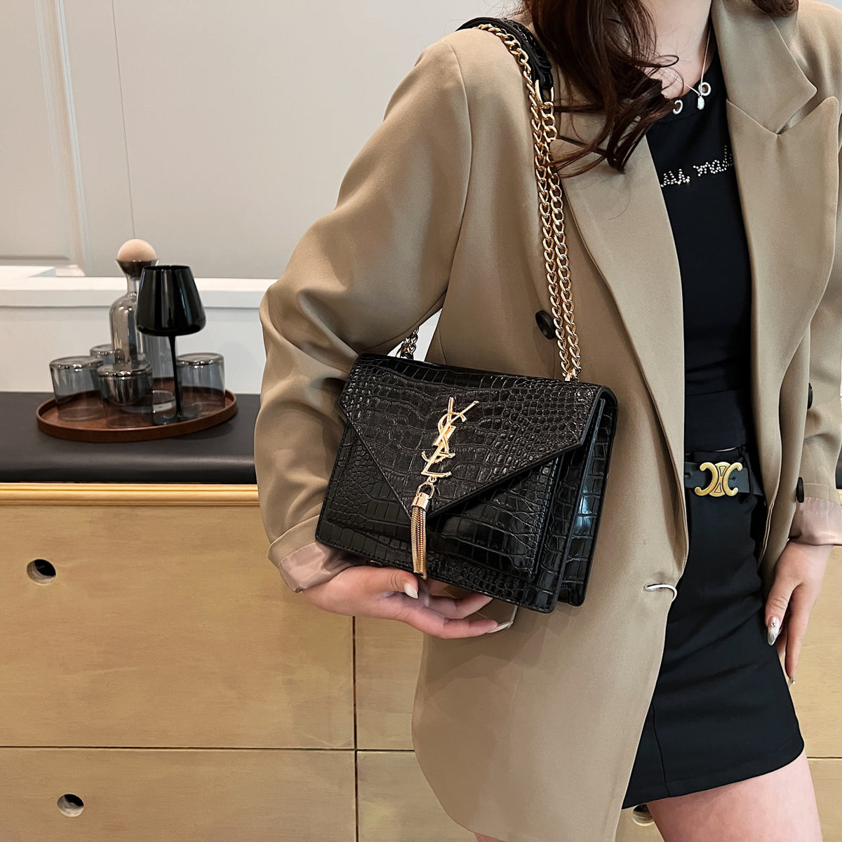Modern Chic All-Season PU/Artificial Leather/Microfiber Leather Women's Shoulder Bags Other Bags | Color: Black | Image 1